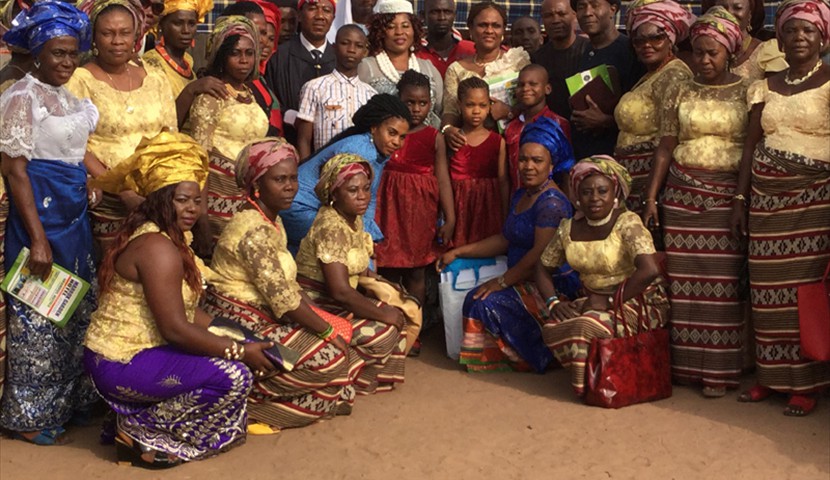 Ada Chinyere Ugo flanked by her supporters